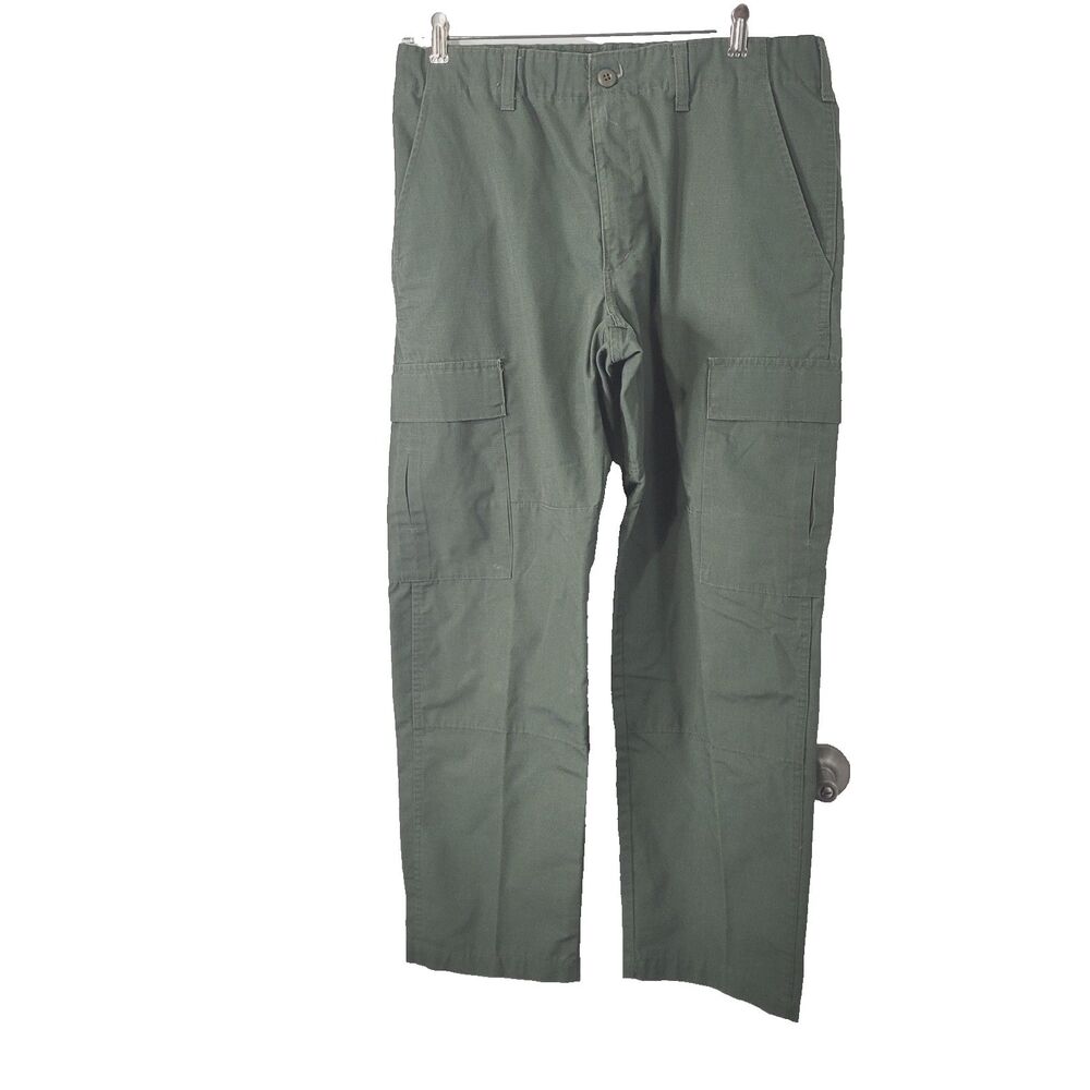 VF Imagewear size 30 Medium cargo pants elastic waistband green zip pockets